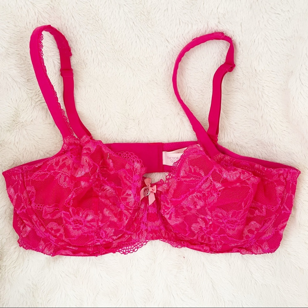 Victoria’s Secret Lacy Pink Unlined Demi Bra 38C